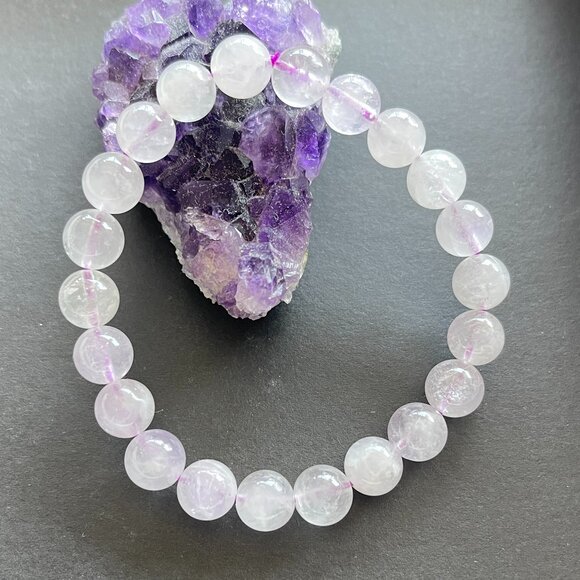 Lavender Amethyst Beaded Bracelet - 22 pcs - Picture 3 of 5